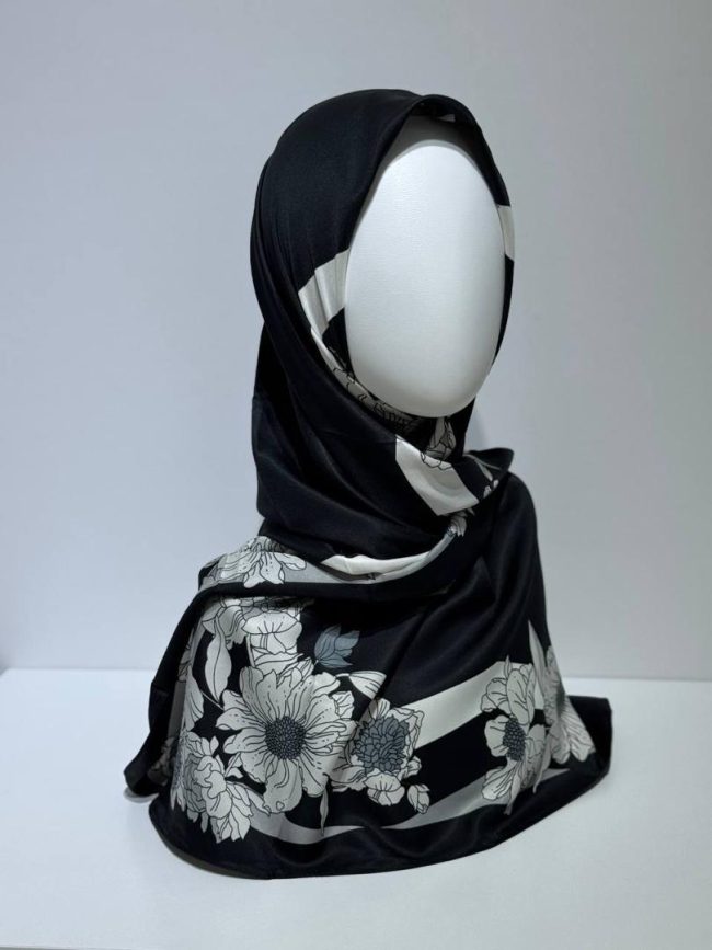 شاربة ستان ملون 90*90 -DH 239