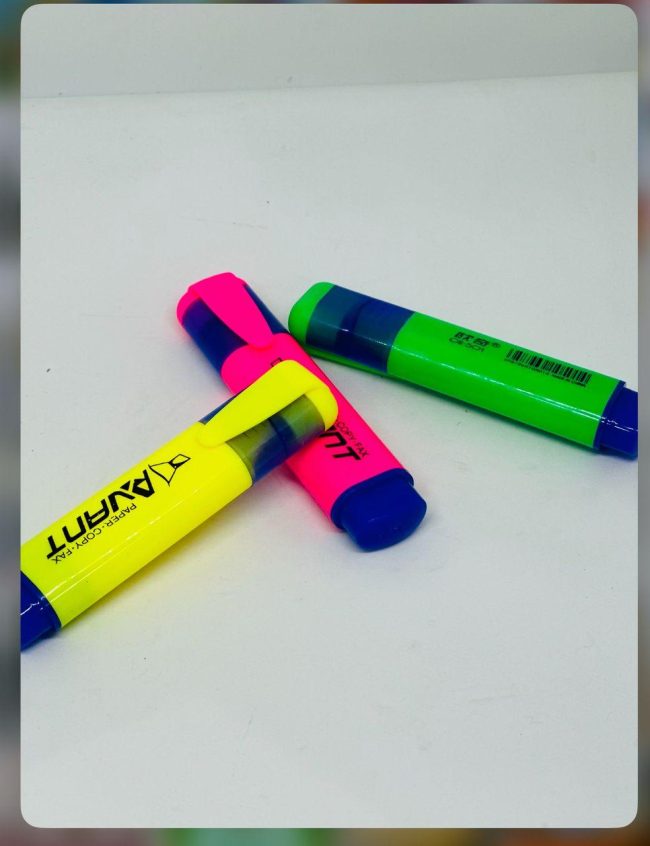 AQ-O15 خطاط تأشير أصفر